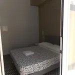 Palace 3*