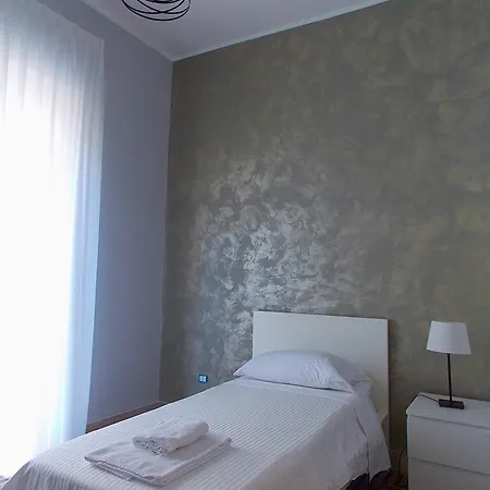Palace 4*
