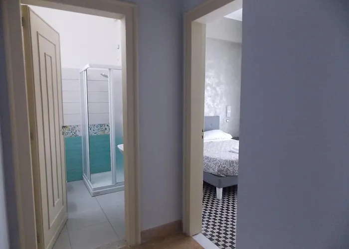 Alojamento de Acomodação e Pequeno-almoço Palace Reggio di Calabria